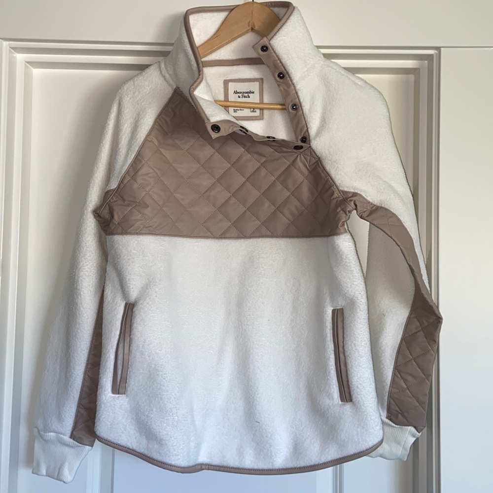 NWT Abercrombie Sweatshirt